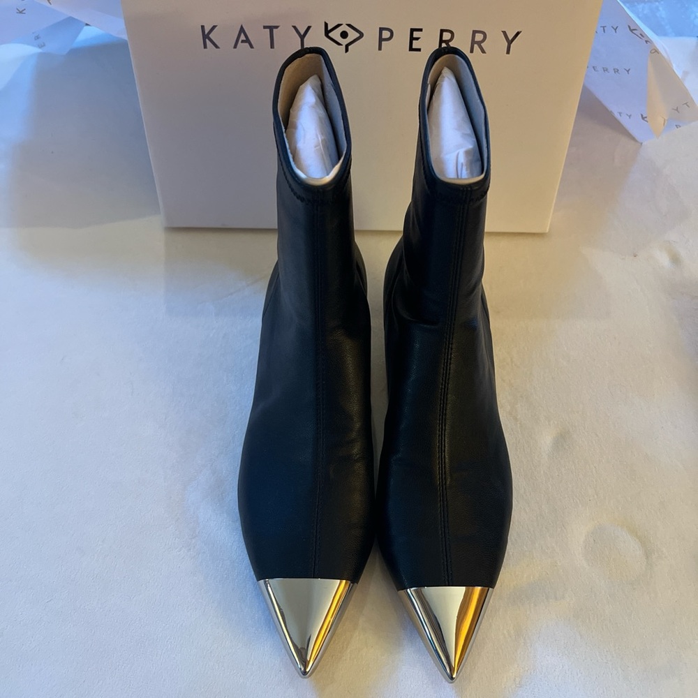 NIB Katy Perry Collections Black Micro Heel Stretch Bootie size 8.5 Silver Toe - Picture 3 of 7